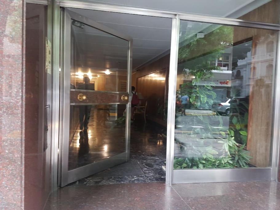 En Belgrano Entero 6 Huespedes Apartamento *