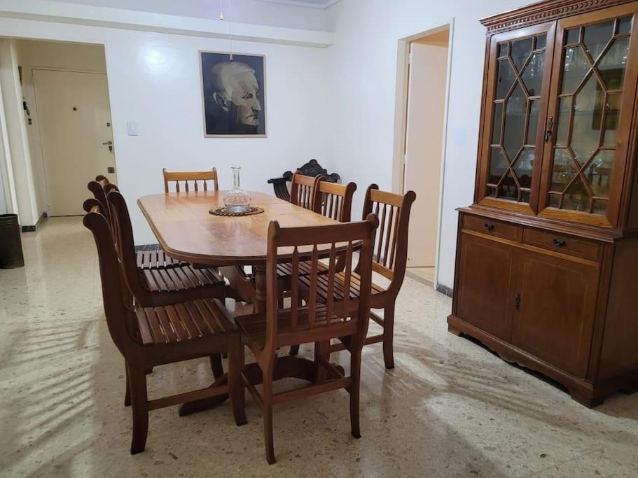 En Belgrano Entero 6 Huespedes Apartamento
